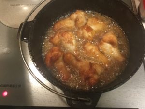 ニトリのダッチオーブンで唐揚げ