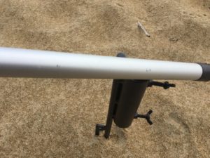 ポールに傷がつく