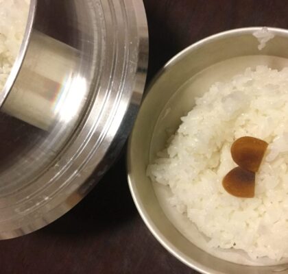 初めて食べるユニフレームのキャンプ羽釜3合炊きて炊いたご飯！美味しいので高級食材カラスミで食べる！