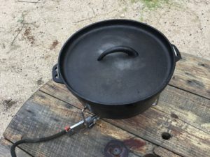 ニトリのダッチオーブン