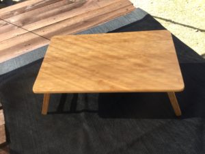 焚火シートとテーブル