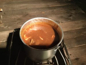 DUG焚火缶で作るカレー
