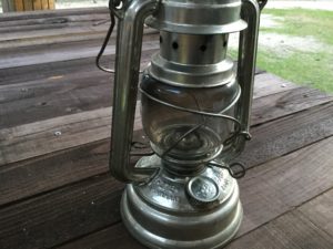 ランタンの煤汚れ