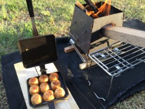 ホットサンドけーかーで冷凍たこ焼きを焼く