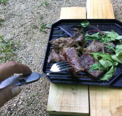 ユニ鉄で焚火料理