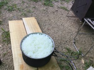 アルミパーソナルクッカーで炊飯成功