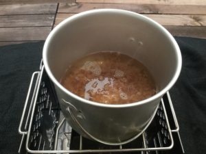 DUGの焚火缶で調理