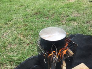 カマド型焚火台