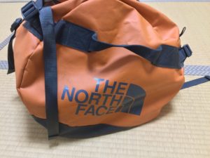 ノースフェイスダッフルバック