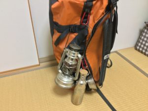 ダッフルバックにランタン装着