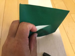 黒曜石で切った紙