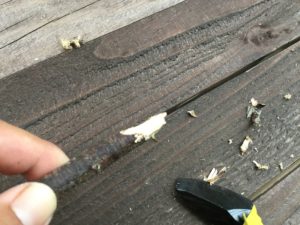 黒曜石で削った木