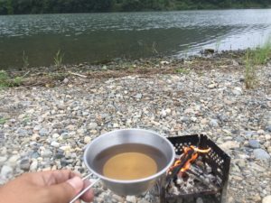 焚火と麦茶