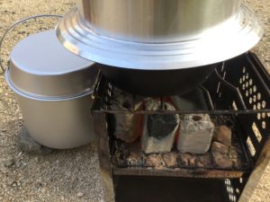炭で炊飯