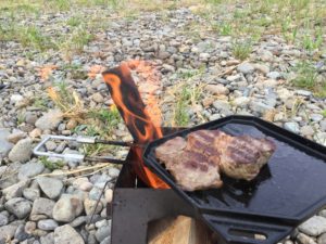 波型の焼き目ステーキ