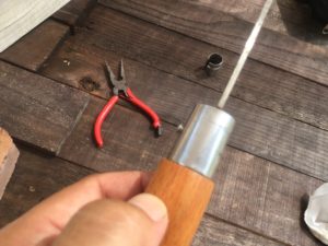 ピンが少し出たところ