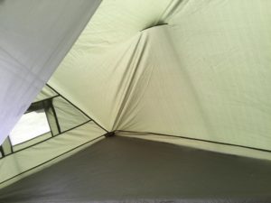 スーパーシェルター内部