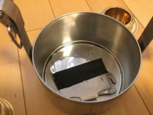 キャリアに五徳を収める