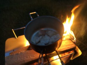 ピコグリルの薪の置き方