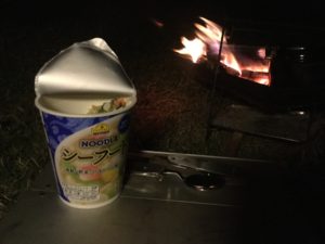 鯛尾とカップ麺