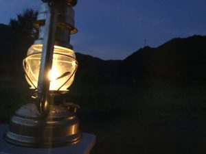 ランタンと夜明け