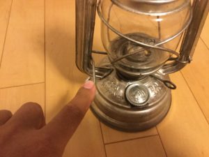 ハリケーンランタンの火のつけ方