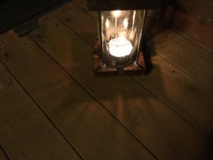 光が綺麗なボトルランタン