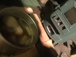 薪ストーブでおでん