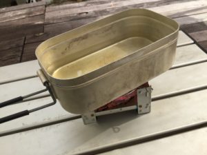 メスティンとエスビット