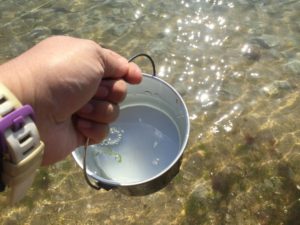 焚火缶をバケツにする