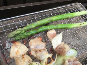 焼鳥とアスパラ