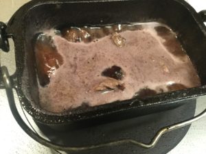 ワインで煮た時のアク