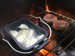 餃子とハンバーグ