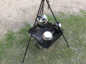 トライポットと焚火台