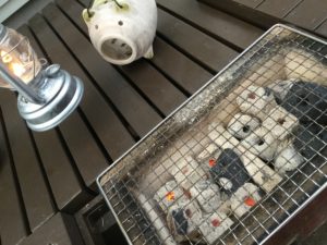 オガ炭は立てて使う