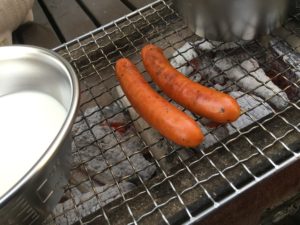 ウィンナーを焼く