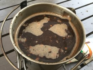 コーヒー豆沈む