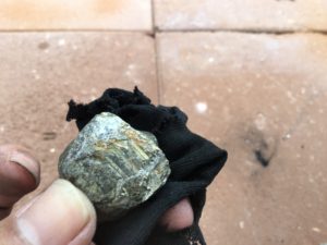 火が着いたチャークロス