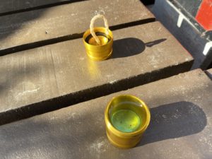 満タンにした金属アルコールランプ