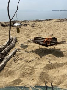 チャッカマンで焚火