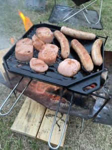 ユニ鉄でソーセージを焼く