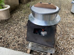 ネイチャーストーブラージで羽釜を焚く