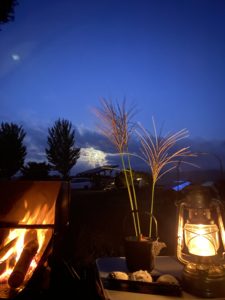 焚火とお月見