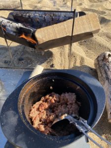 ハンバーグを崩す