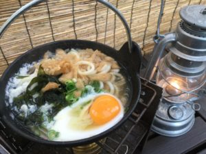 囲炉裏鍋でうどん