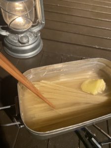 メスティンでパスタの作り方