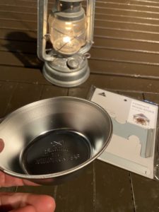 Seriaのステンレス皿