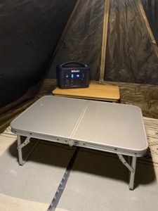 おこもりキャンプのコタツ