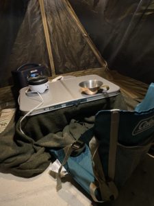 おこもりキャンプでコタツ