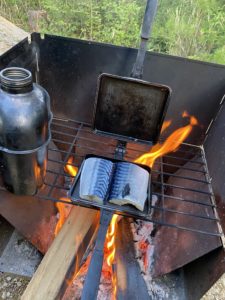 バウルーで焼き魚
